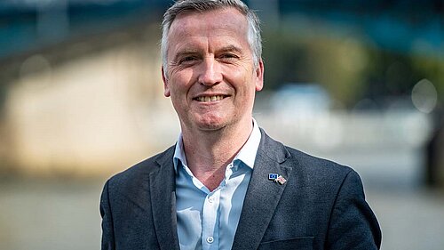 Gareth Roberts AM